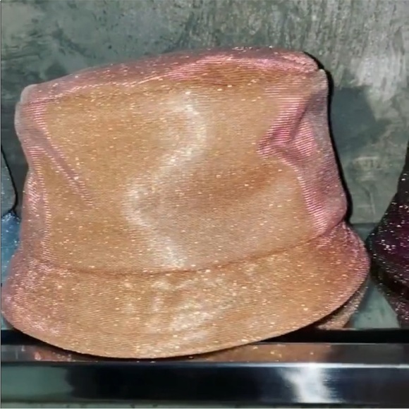 Laina rauma champagne pu$$y bikini and bucket hat set sz small - Picture 2 of 7